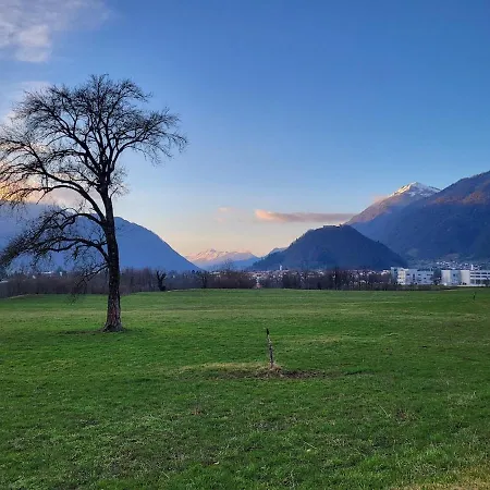 Lägenhet Caissa - Spacious House In Quiet Location