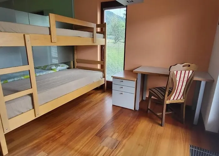 Caissa - Spacious House In Quiet Location