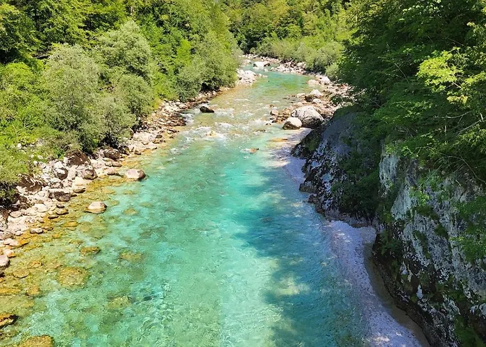 Caissa - Spacious House In Quiet Location *